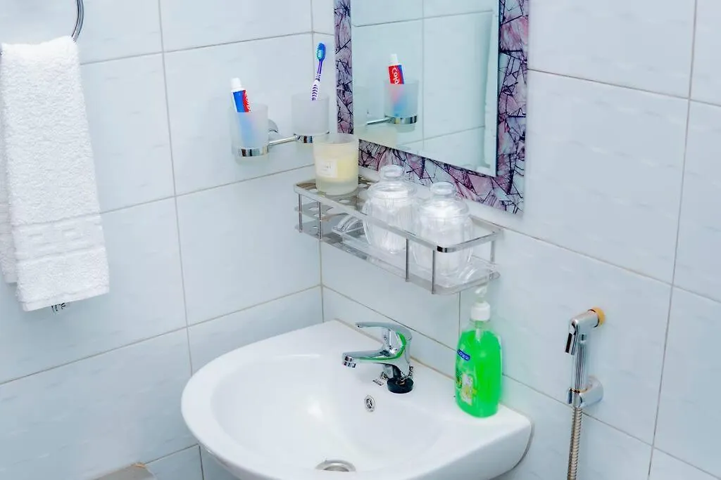 Trinity Furnished Apartment-Modern Apartment Nestled In A Quiet Buwaate كامبالا